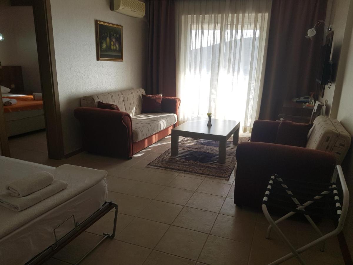 脉索尔马兹酒店 Çeşme 外观 照片