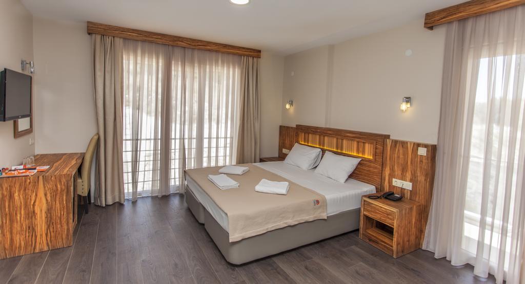 脉索尔马兹酒店 Çeşme 外观 照片